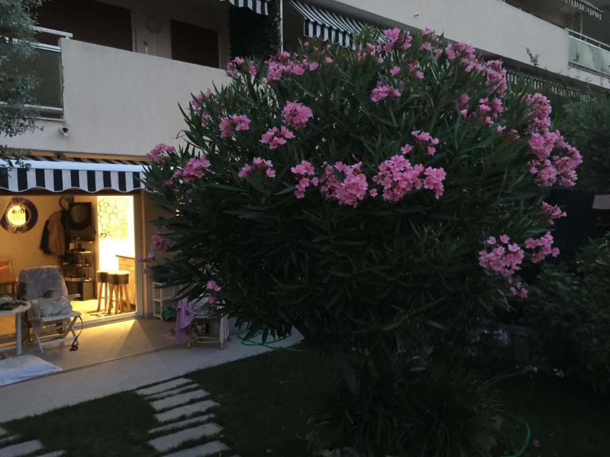Cannes Croisette &Palm Beach,Parking Zewnętrze zdjęcie